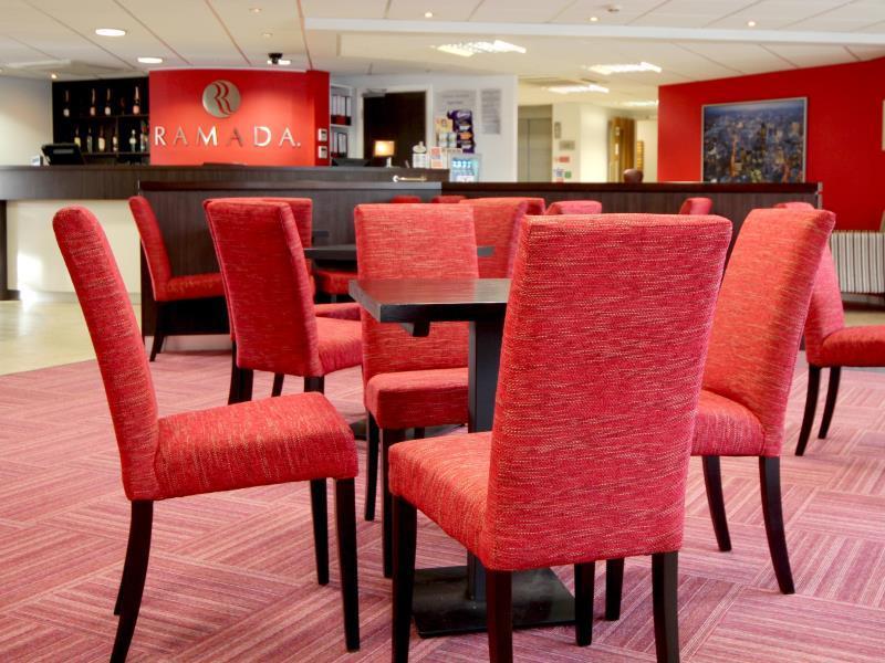 Ramada London Stansted Airport Otel Bishop's Stortford Dış mekan fotoğraf