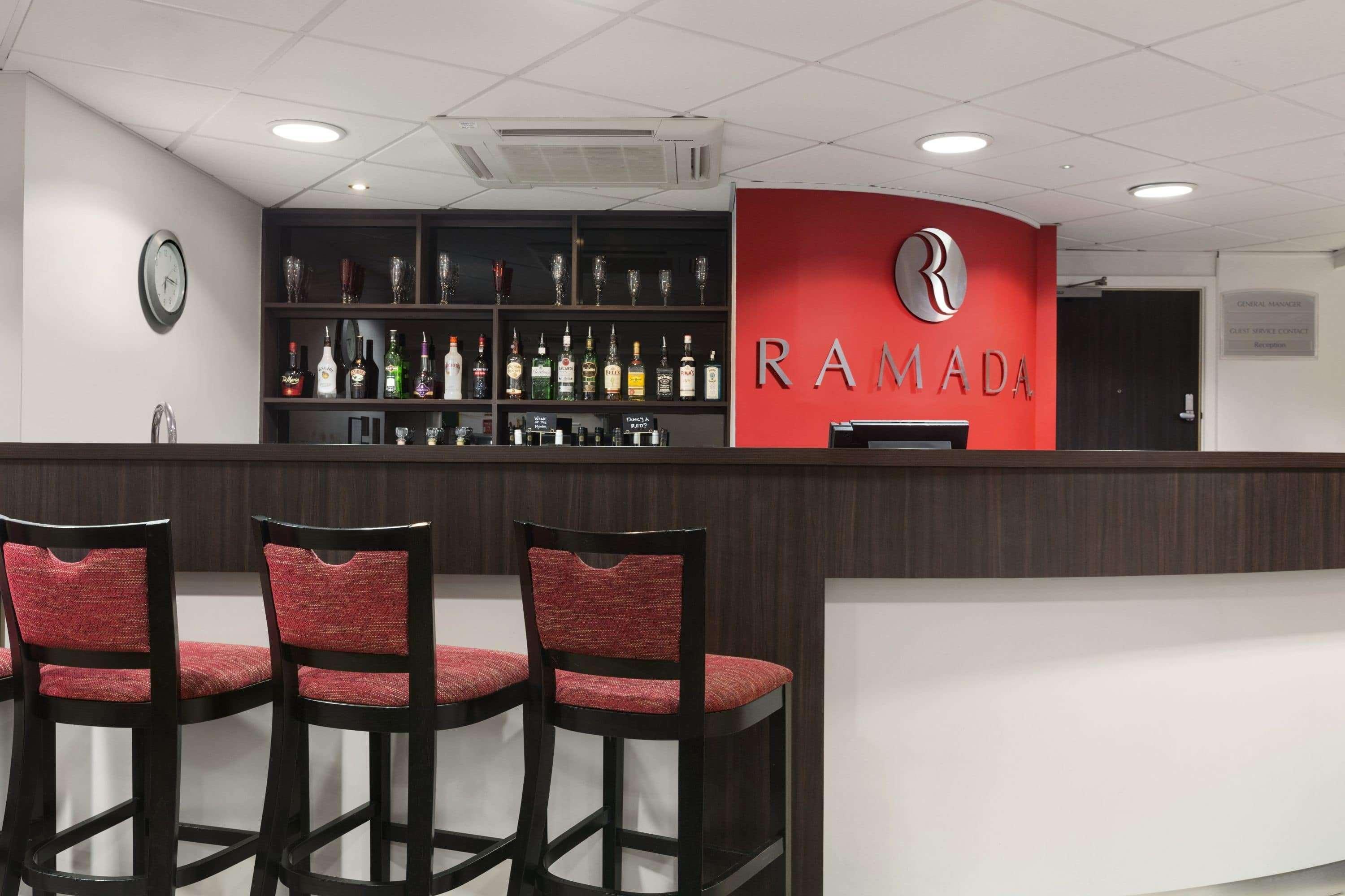 Ramada London Stansted Airport Otel Bishop's Stortford Dış mekan fotoğraf