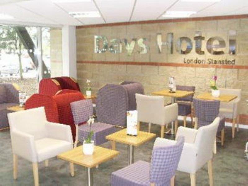 Ramada London Stansted Airport Otel Bishop's Stortford Dış mekan fotoğraf