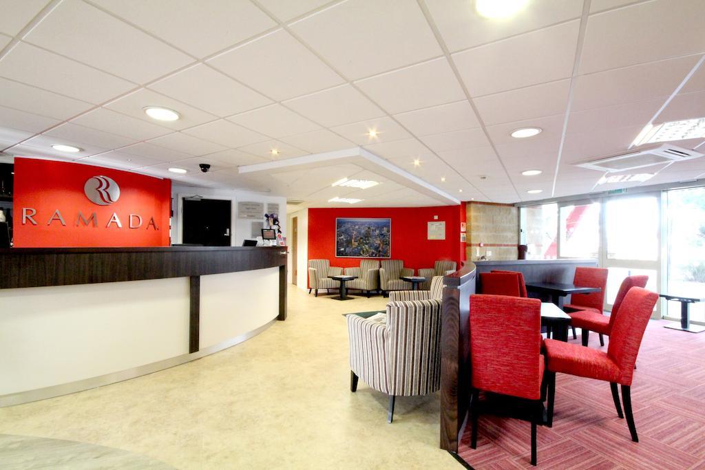 Ramada London Stansted Airport Otel Bishop's Stortford Dış mekan fotoğraf