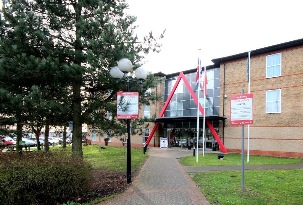 Ramada London Stansted Airport Otel Bishop's Stortford Dış mekan fotoğraf