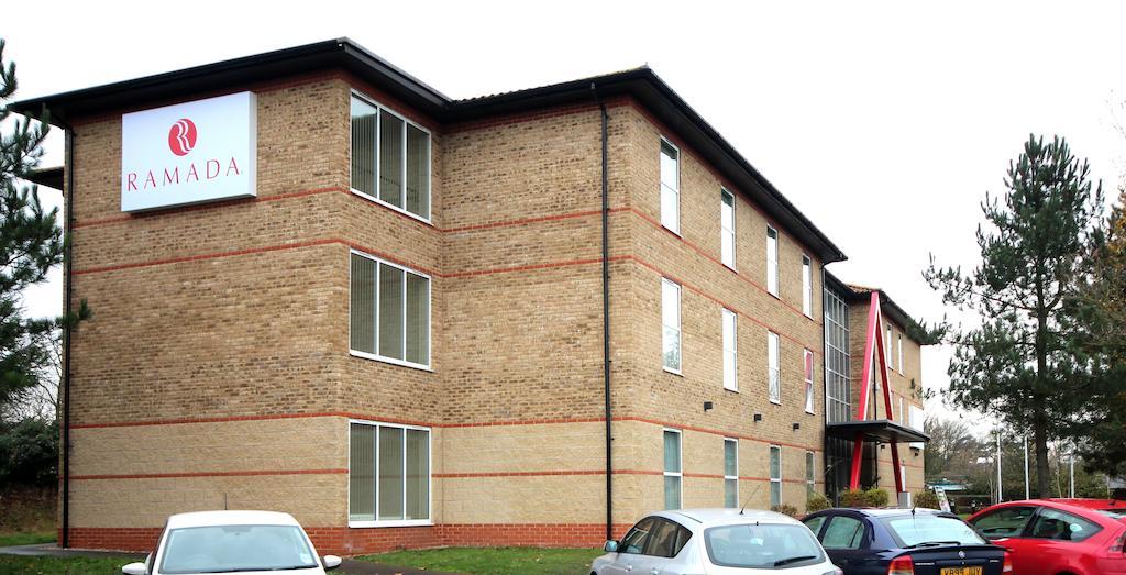 Ramada London Stansted Airport Otel Bishop's Stortford Dış mekan fotoğraf