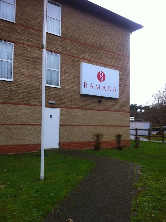 Ramada London Stansted Airport Otel Bishop's Stortford Dış mekan fotoğraf