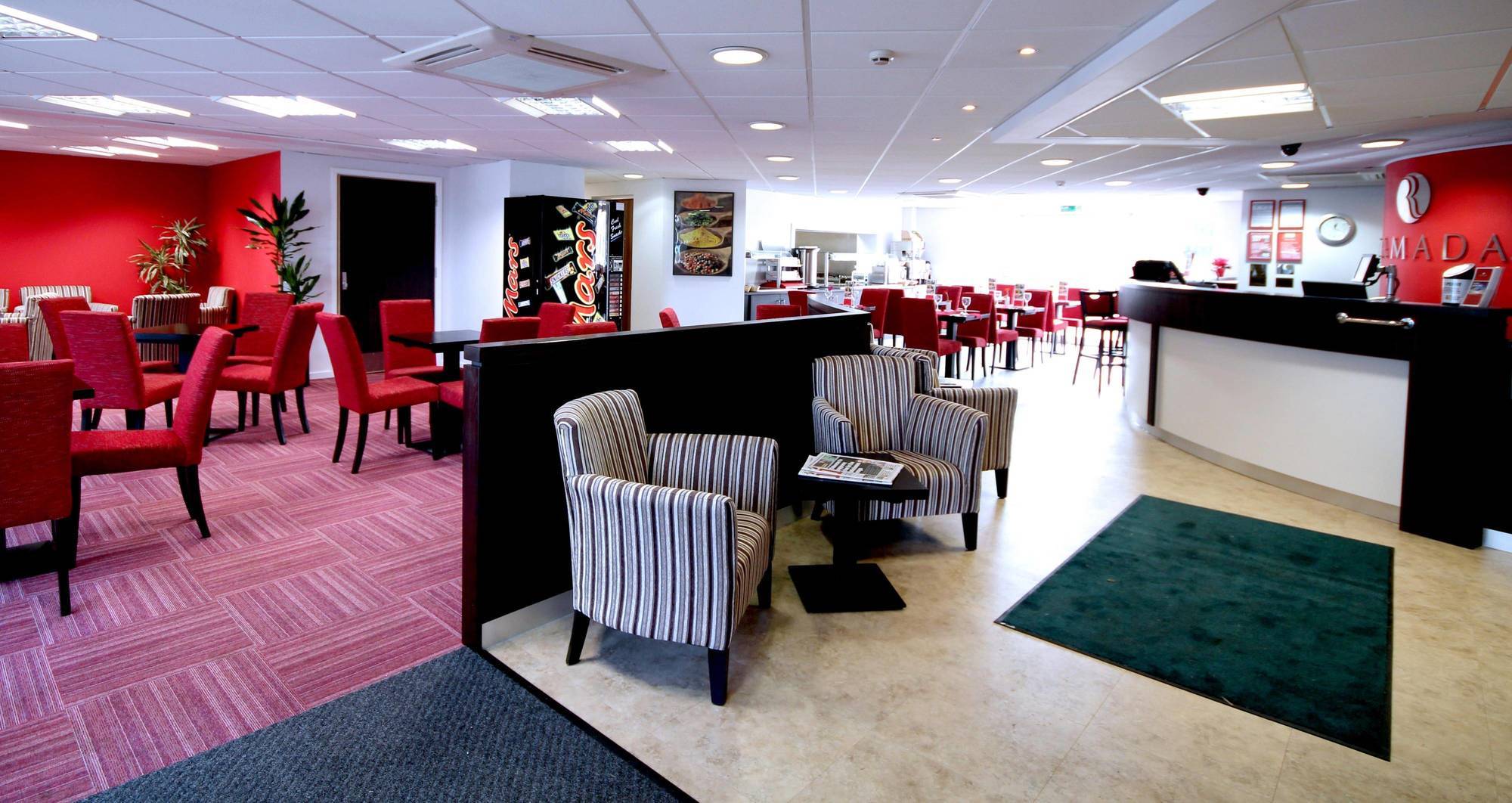 Ramada London Stansted Airport Otel Bishop's Stortford Dış mekan fotoğraf