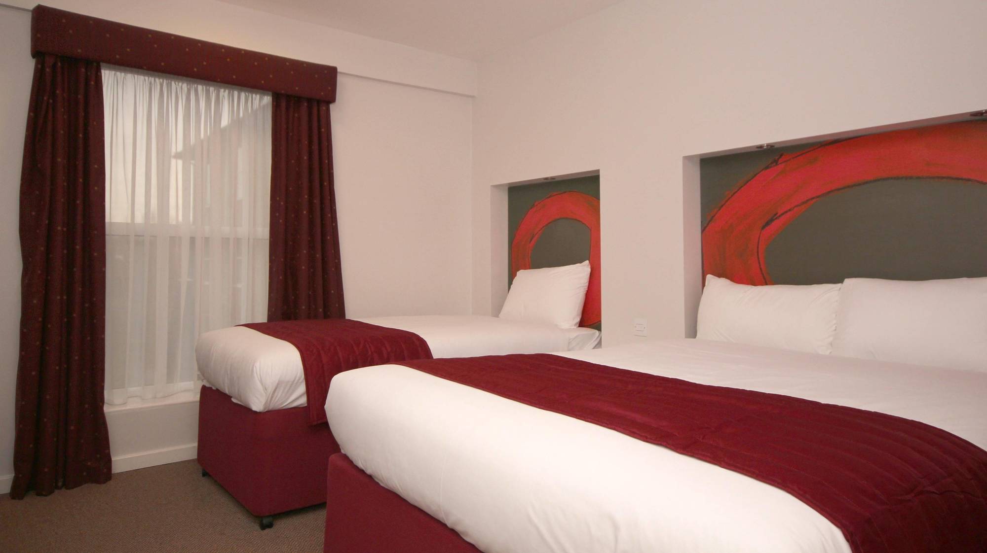 Ramada London Stansted Airport Otel Bishop's Stortford Dış mekan fotoğraf